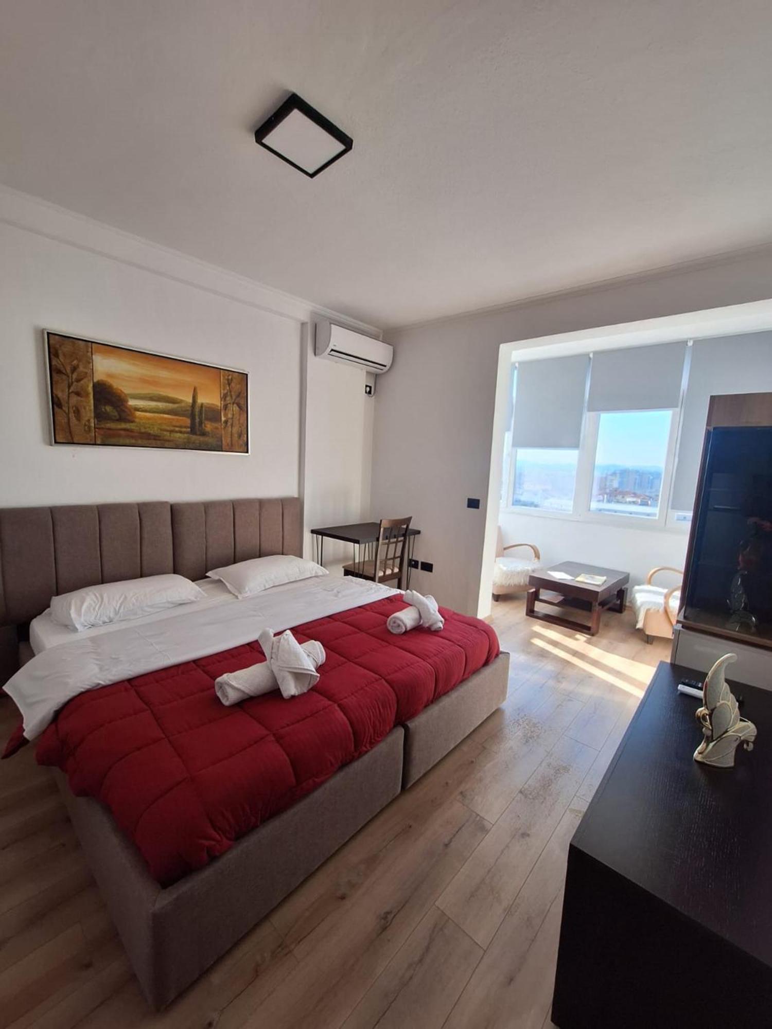 Albania Apartment Near Tirana City Center Double Or Twin Bed Экстерьер фото