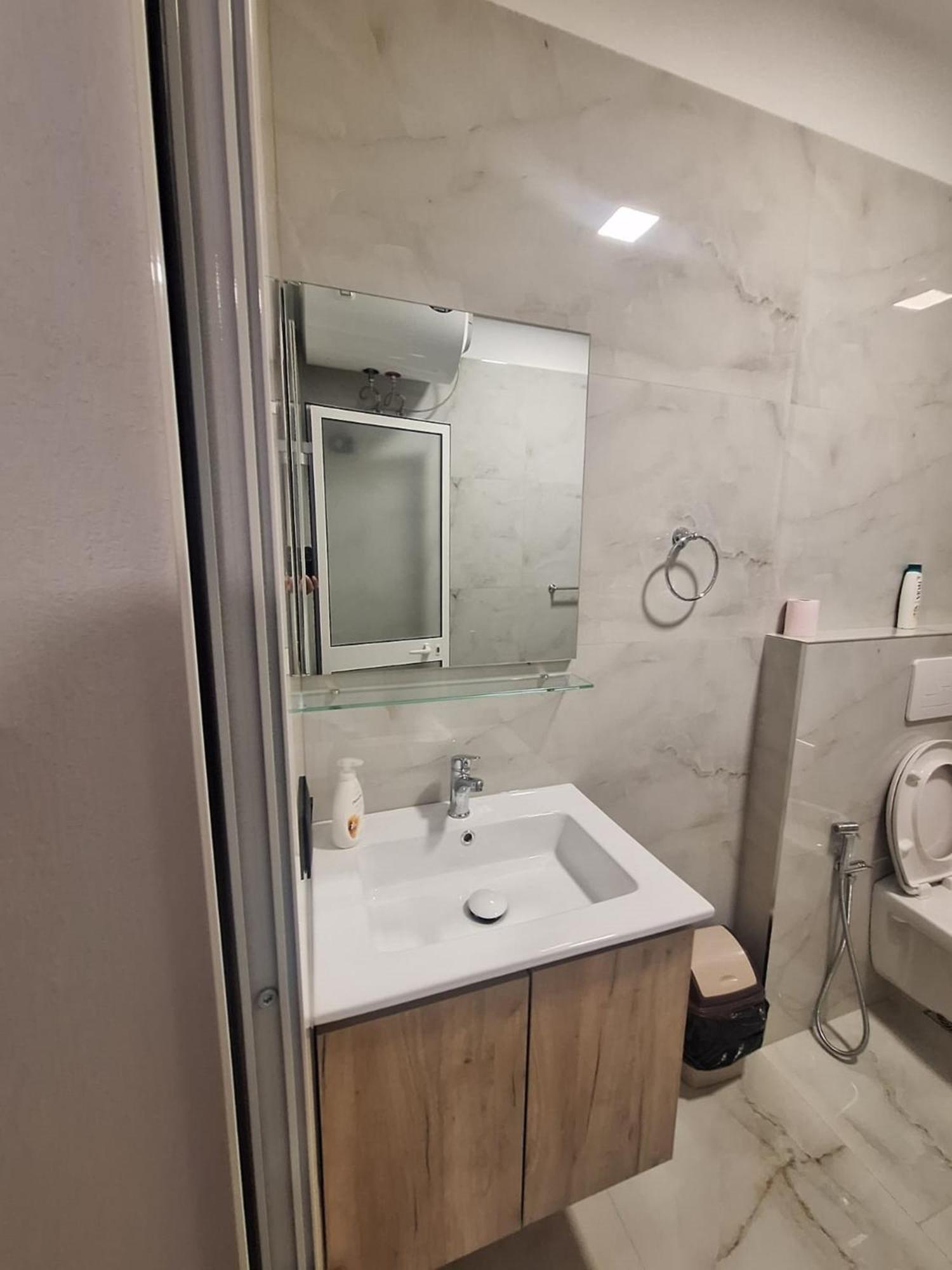 Albania Apartment Near Tirana City Center Double Or Twin Bed Экстерьер фото