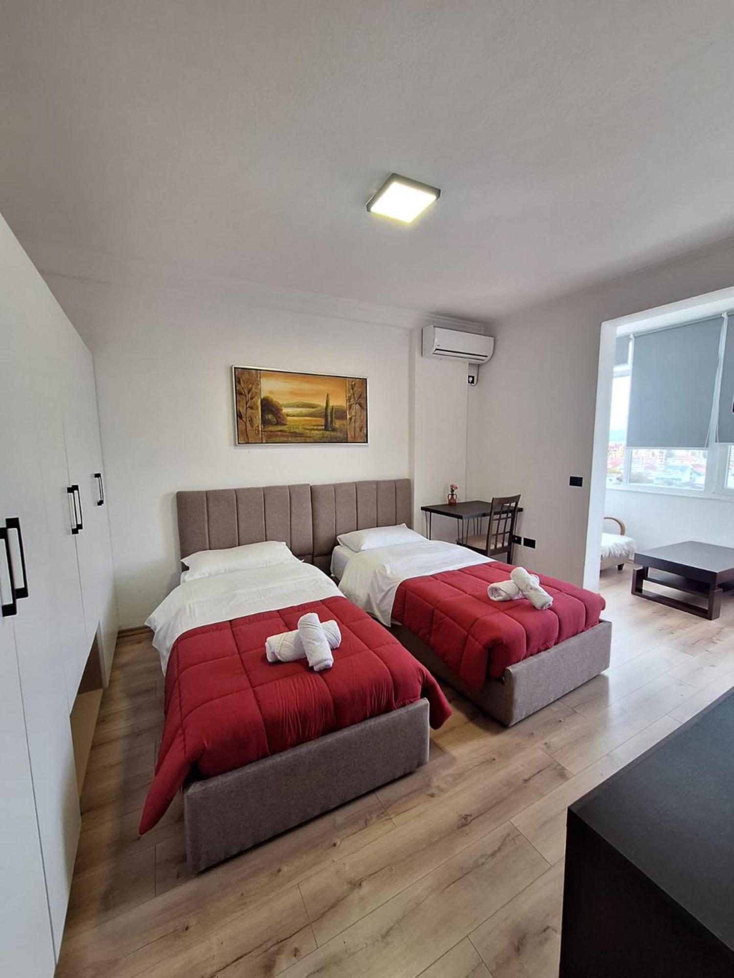 Albania Apartment Near Tirana City Center Double Or Twin Bed Экстерьер фото