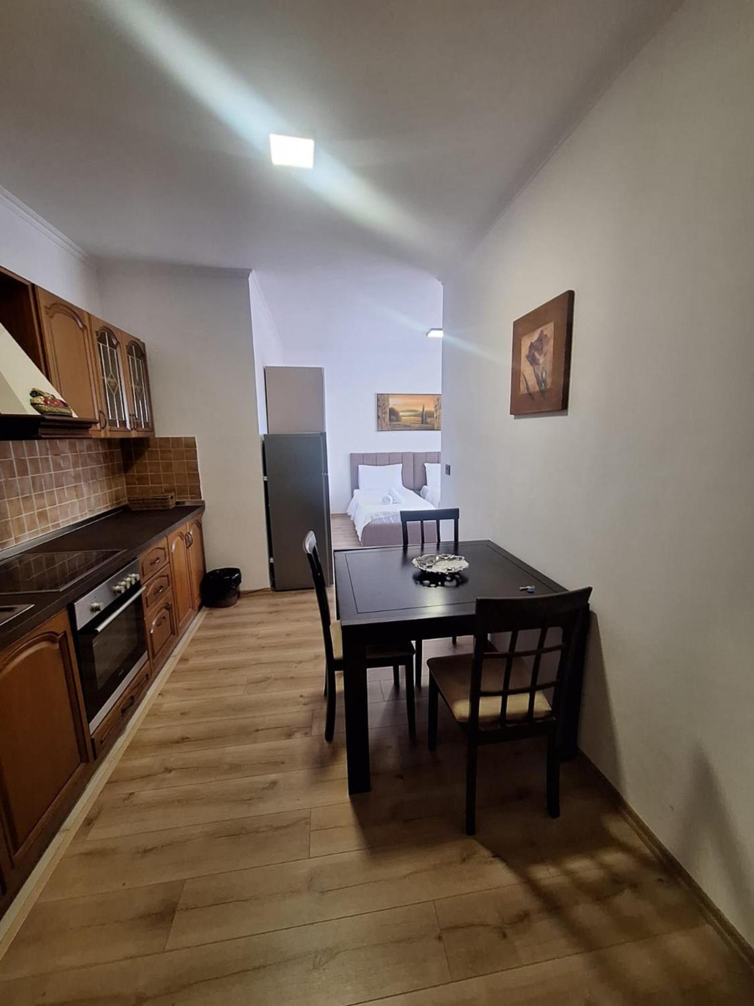 Albania Apartment Near Tirana City Center Double Or Twin Bed Экстерьер фото