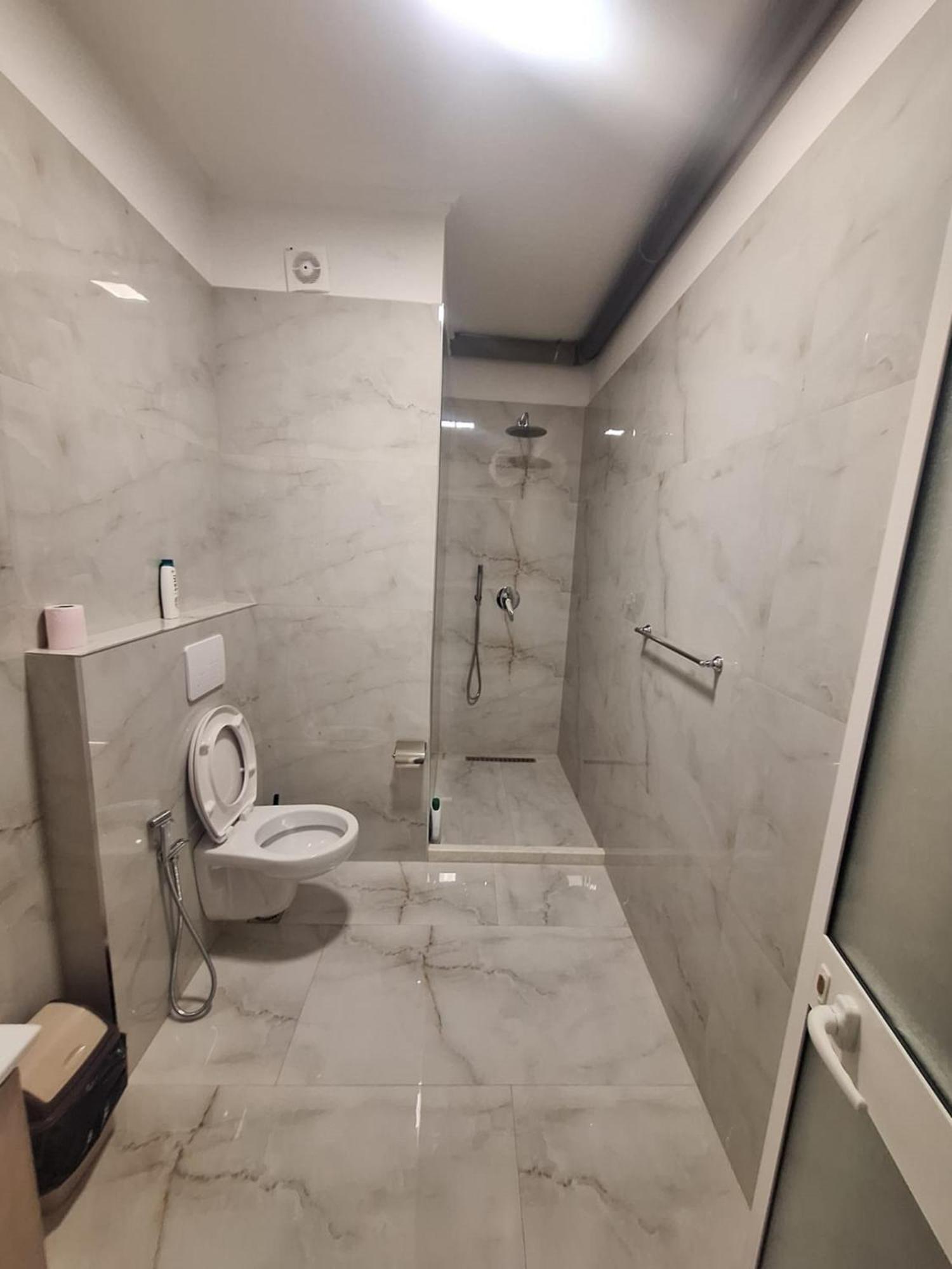 Albania Apartment Near Tirana City Center Double Or Twin Bed Экстерьер фото