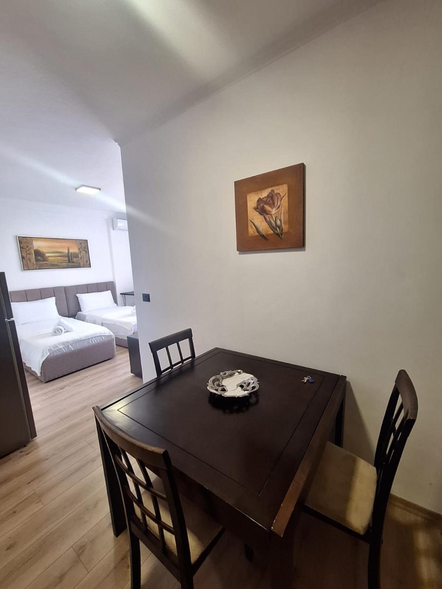 Albania Apartment Near Tirana City Center Double Or Twin Bed Экстерьер фото